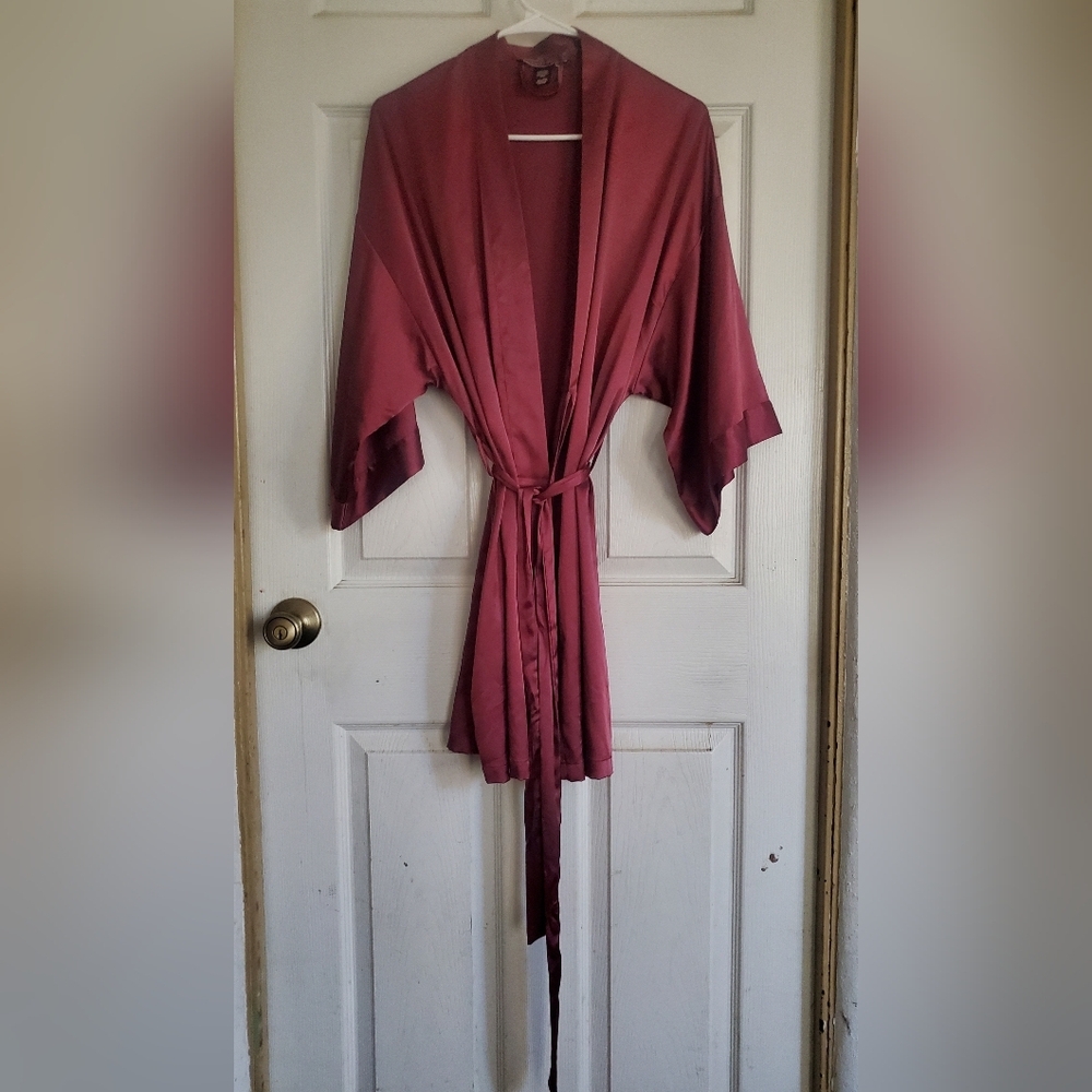 Victoria's Secret Black Label Satin Kimono Robe with Belt, Size Medium